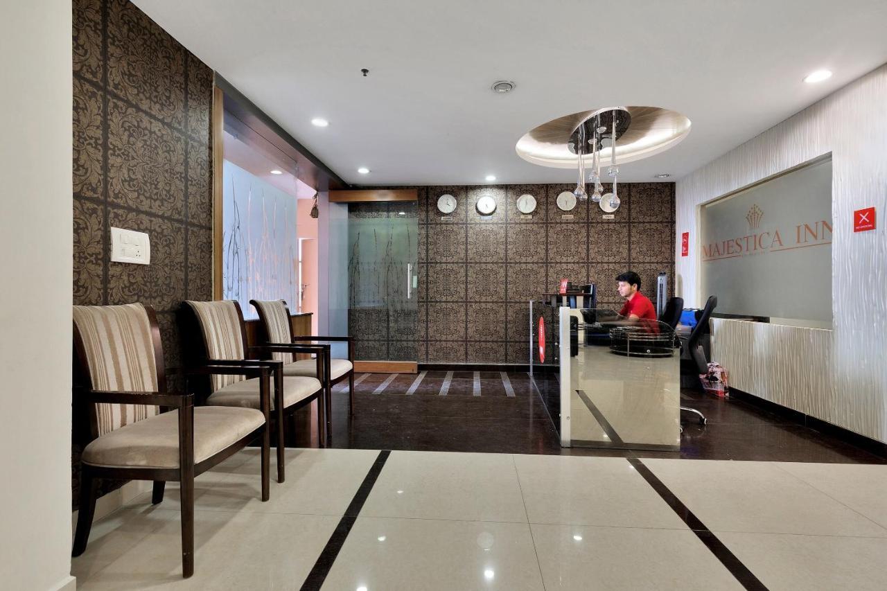 Hotel Capital O Rudra Grand Near Kondapur X Road Exteriér fotografie
